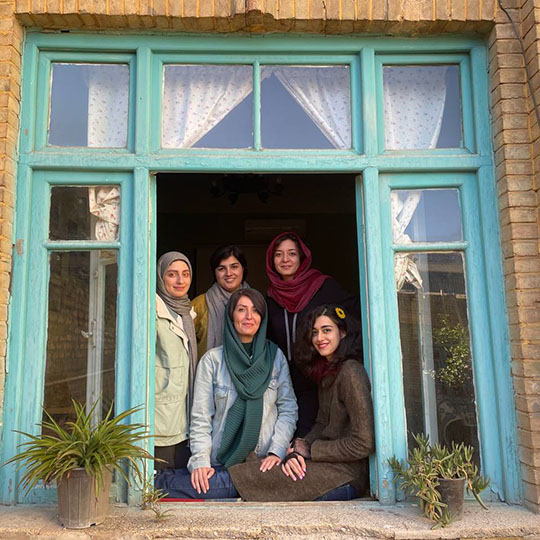 دخترای تیم نومدمارکت